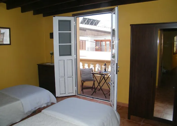 San Francisco * 格拉纳迪利亚-德阿沃纳