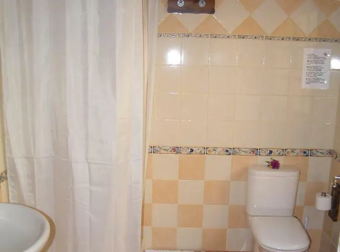 San Francisco * 格拉纳迪利亚-德阿沃纳